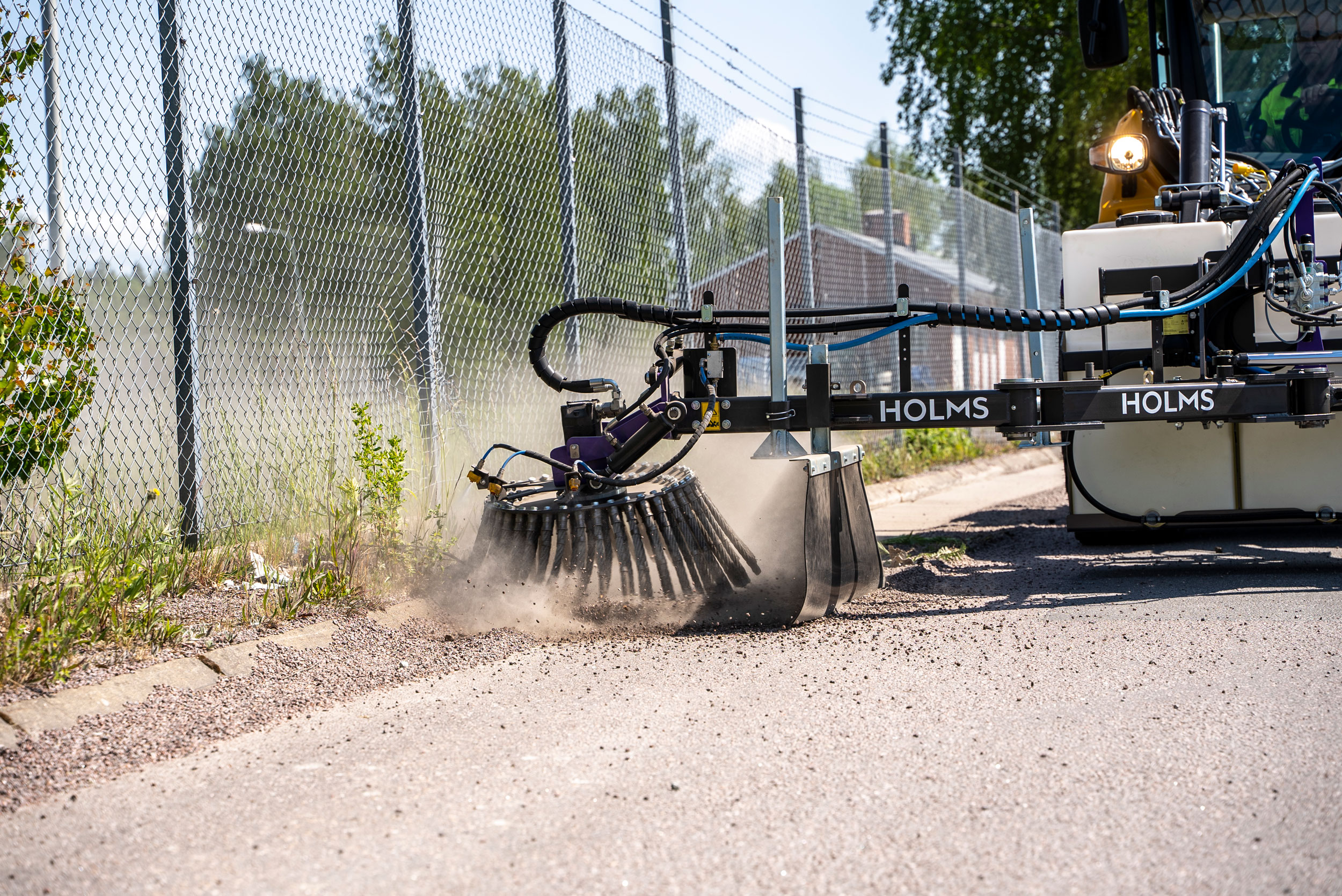 Weed brush for wheel loaders Holms 